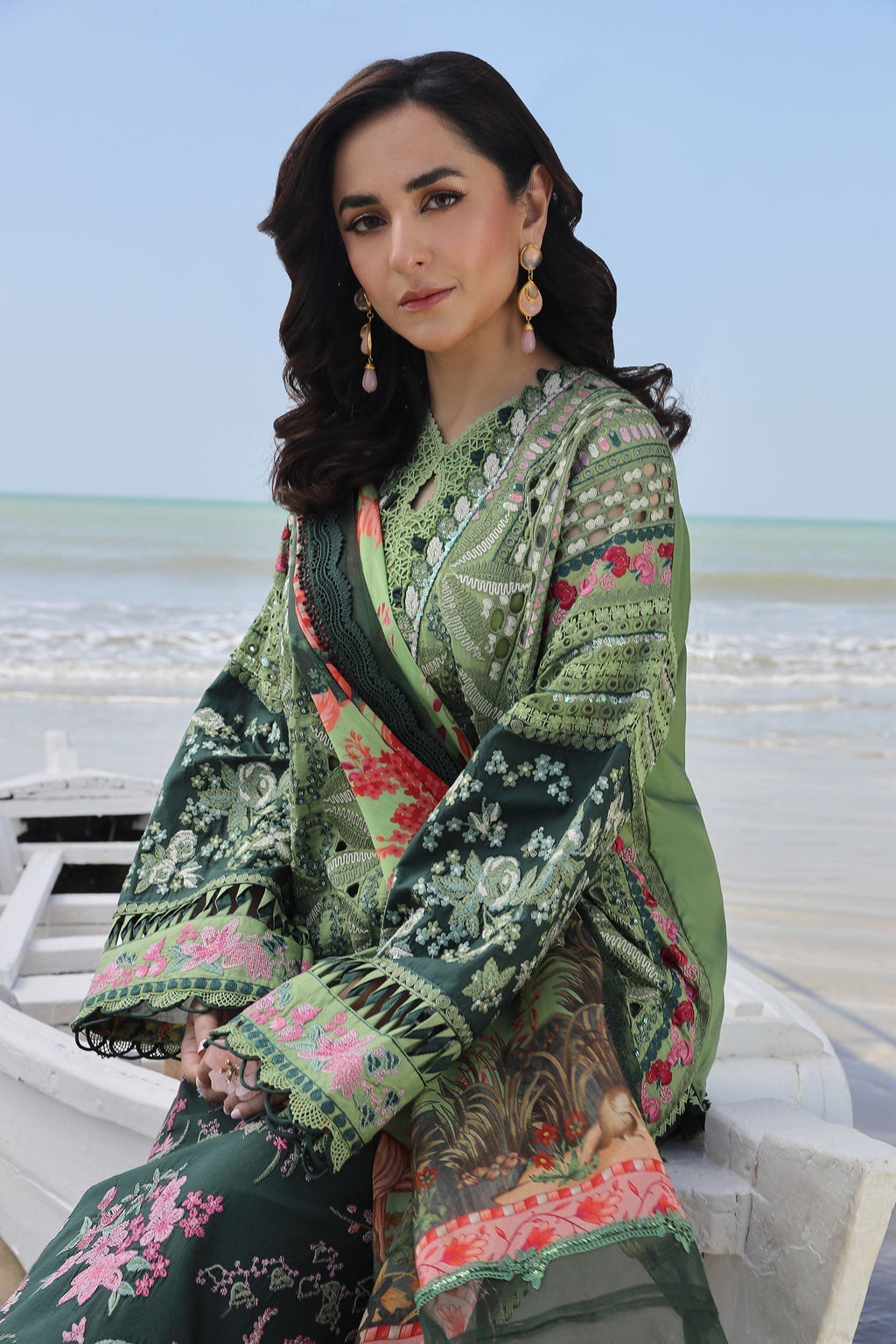 Maryam Hussain | Luxury Lawn 24 | GARDENIA - Riwayat-e-Khas