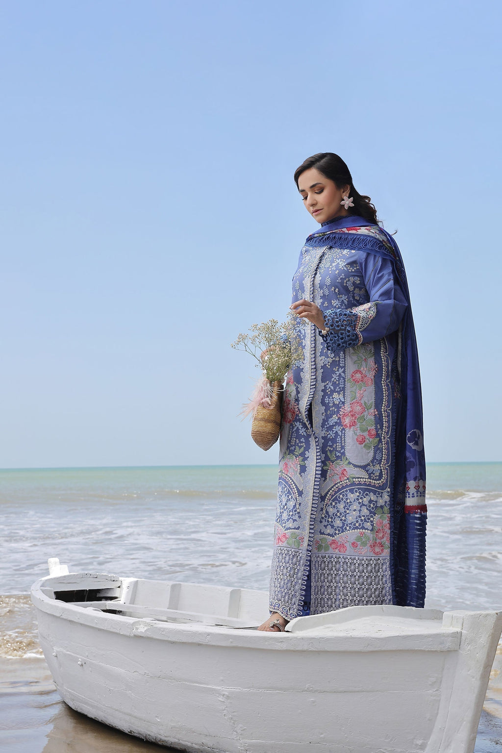 Maryam Hussain | Luxury Lawn 24 | AYRA - Riwayat-e-Khas