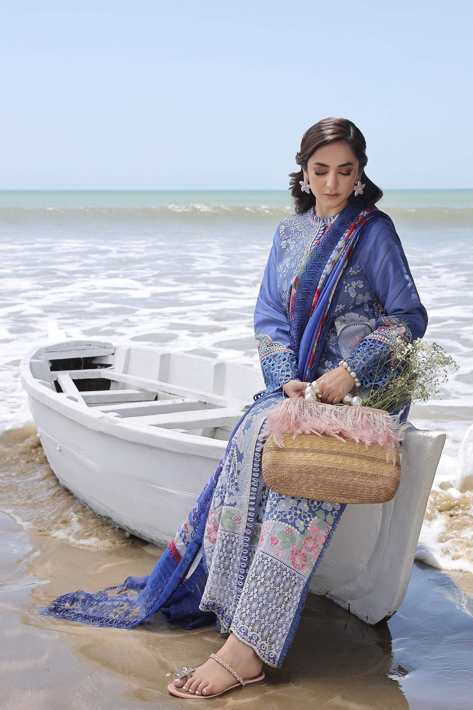 Maryam Hussain | Luxury Lawn 24 | AYRA - Riwayat-e-Khas