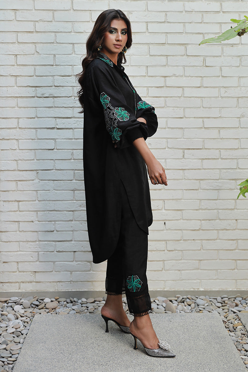 Wardha Saleem | Luxury Pret Traditional Wear | NOYA - Riwayat-e-Khas