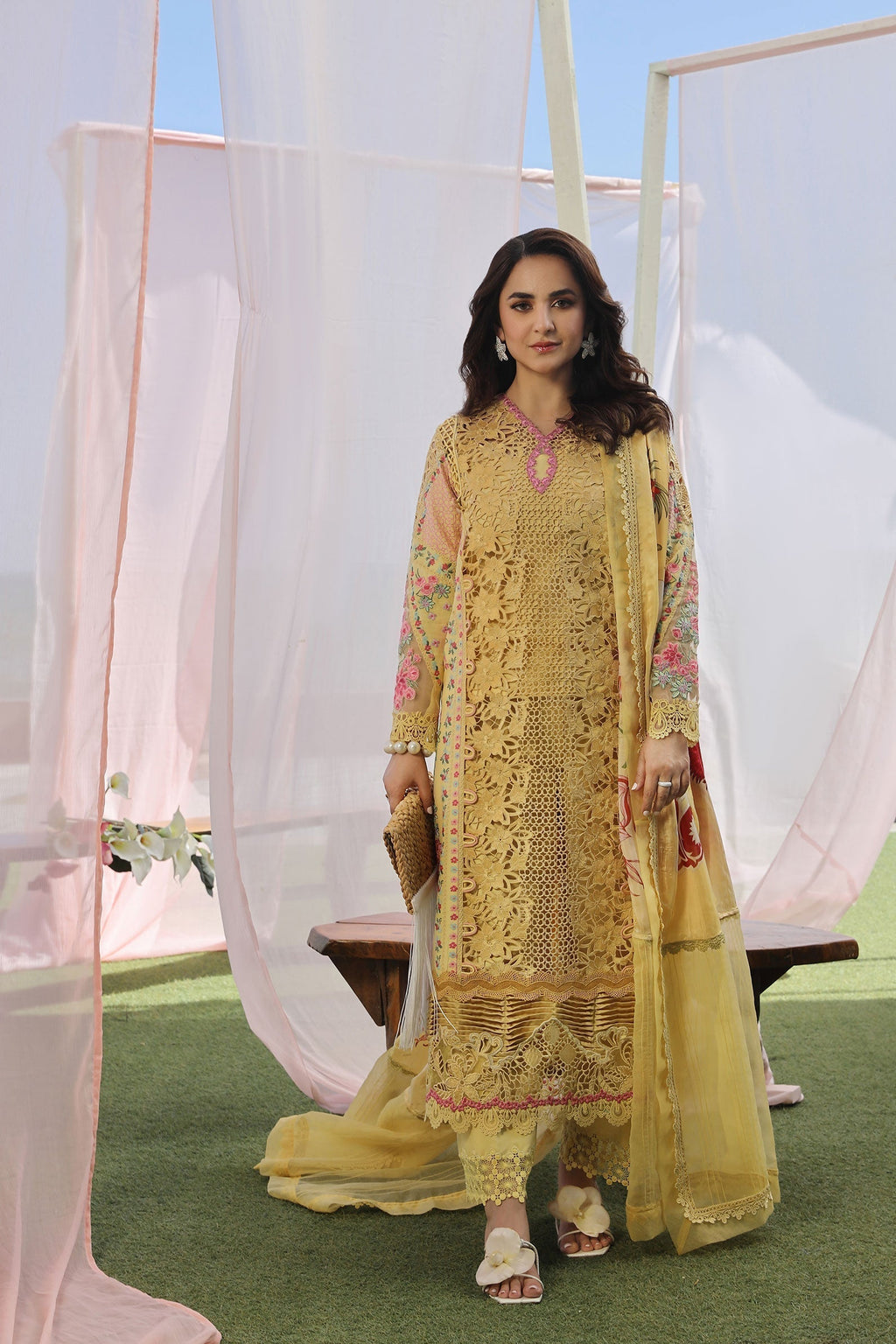 Maryam Hussain | Luxury Lawn 24 | TROPICA - Riwayat-e-Khas