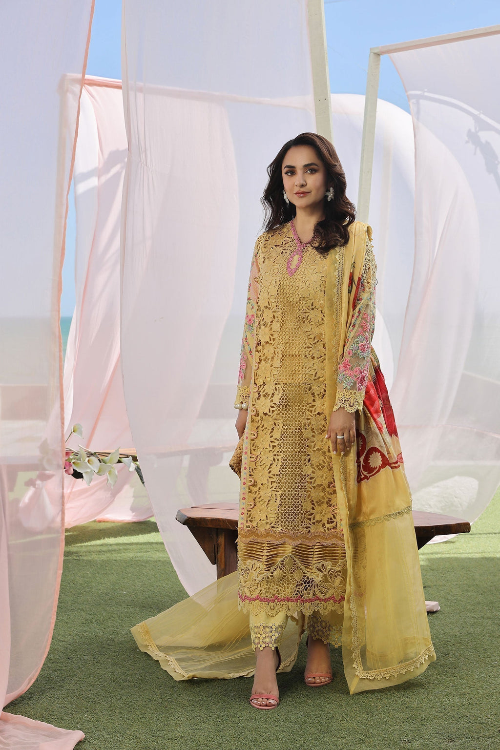Maryam Hussain | Luxury Lawn 24 | TROPICA - Riwayat-e-Khas