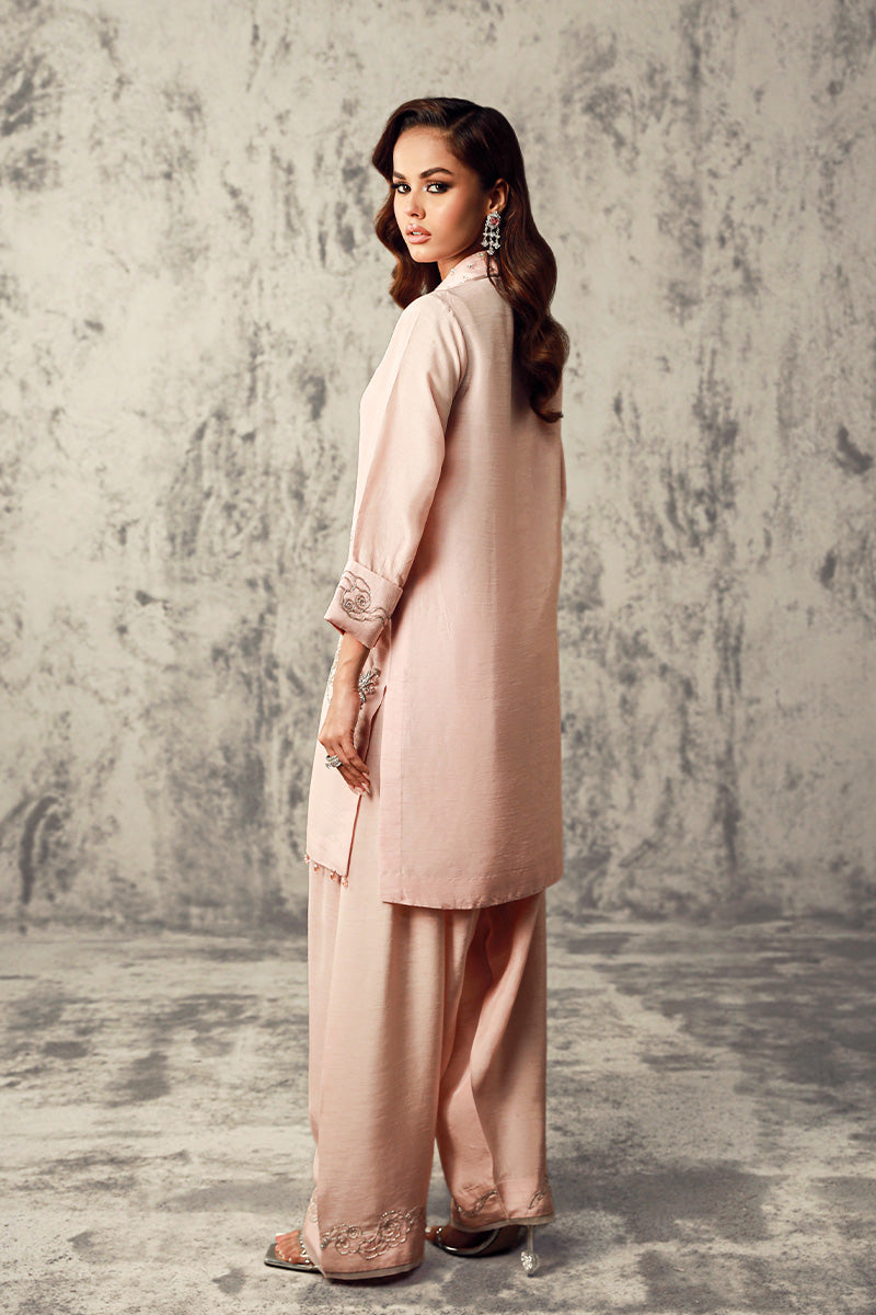 Wardha Saleem | Luxury Pret Traditional Wear | RANIA - Riwayat-e-Khas