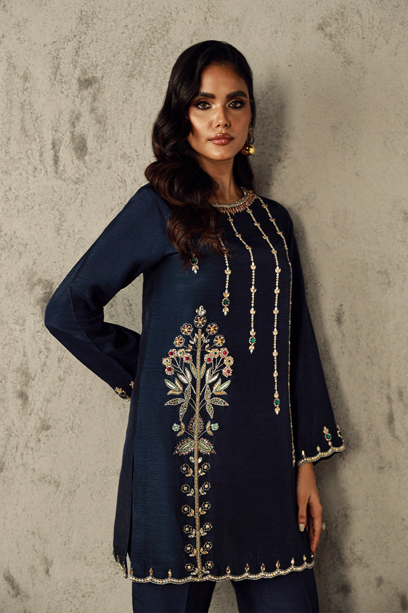 Wardha Saleem | Luxury Pret Traditional Wear | AMIRA - Riwayat-e-Khas