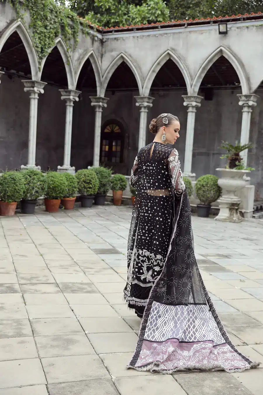Maryam Hussain | Raha Luxury Festive 23 | Danisa - Riwayat-e-Khas
