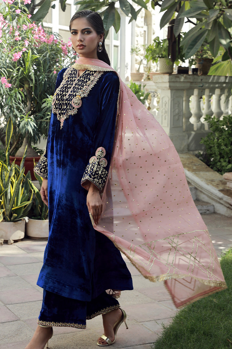 Sana Abbas | Velvet Formals | LOLITE - Riwayat-e-Khas