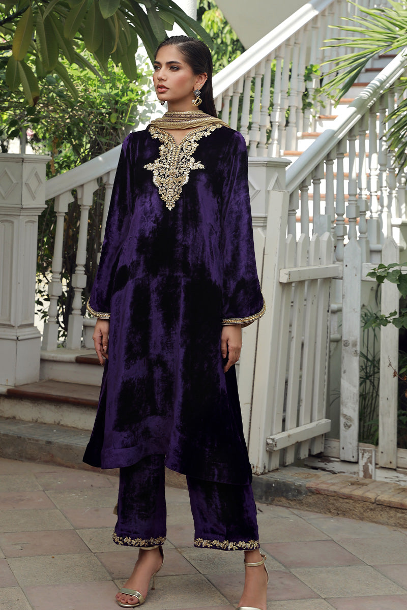 Sana Abbas | Velvet Formals | KANZITE - Riwayat-e-Khas