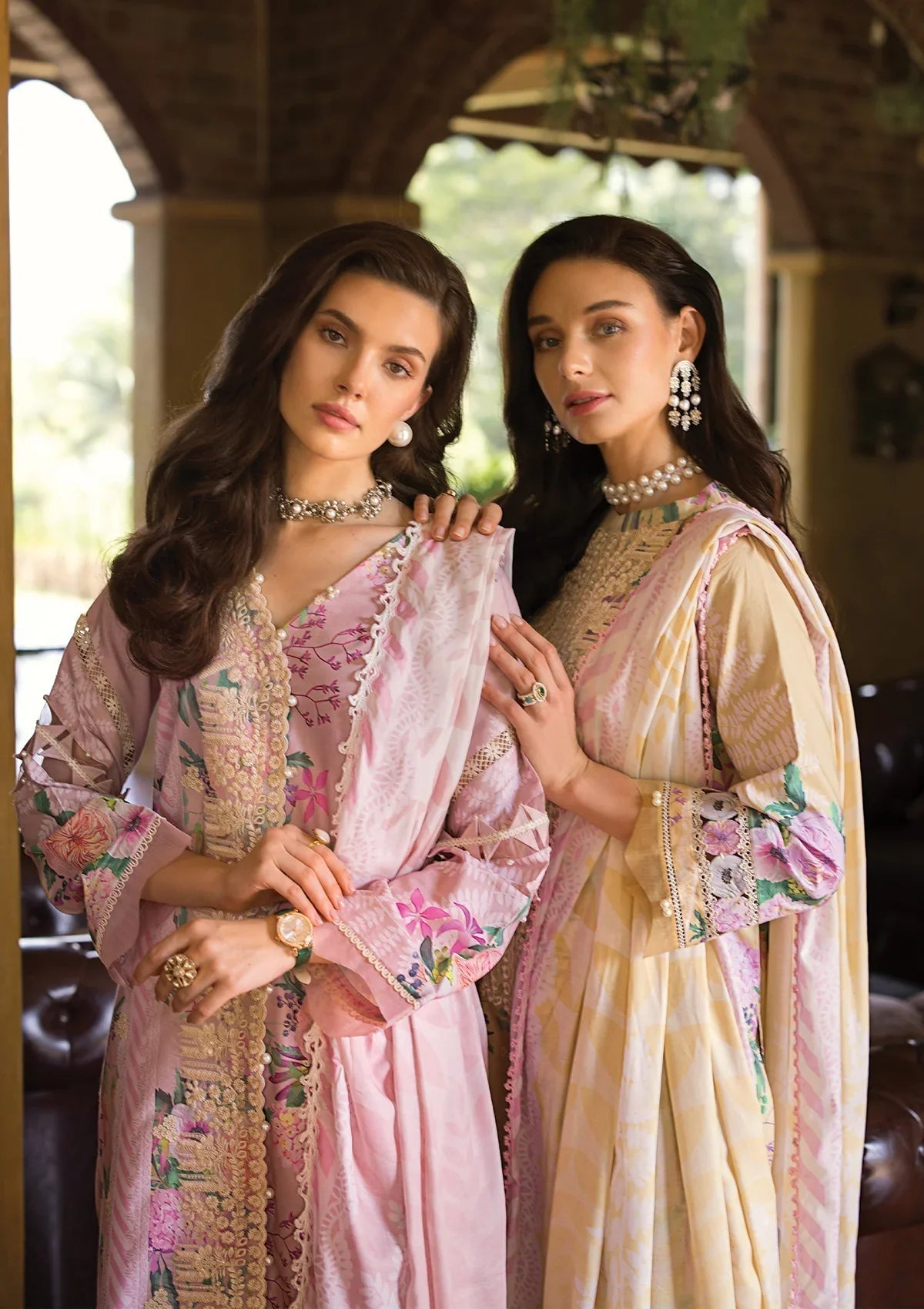 Elaf Premium Print Chikankari Lawn 3Pc Suit ECT-04A TWINKLE
