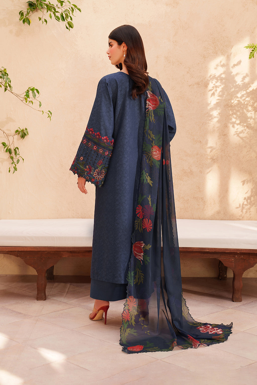 Iznik | Eid Lawn | EL-01 Embroidered Lawn