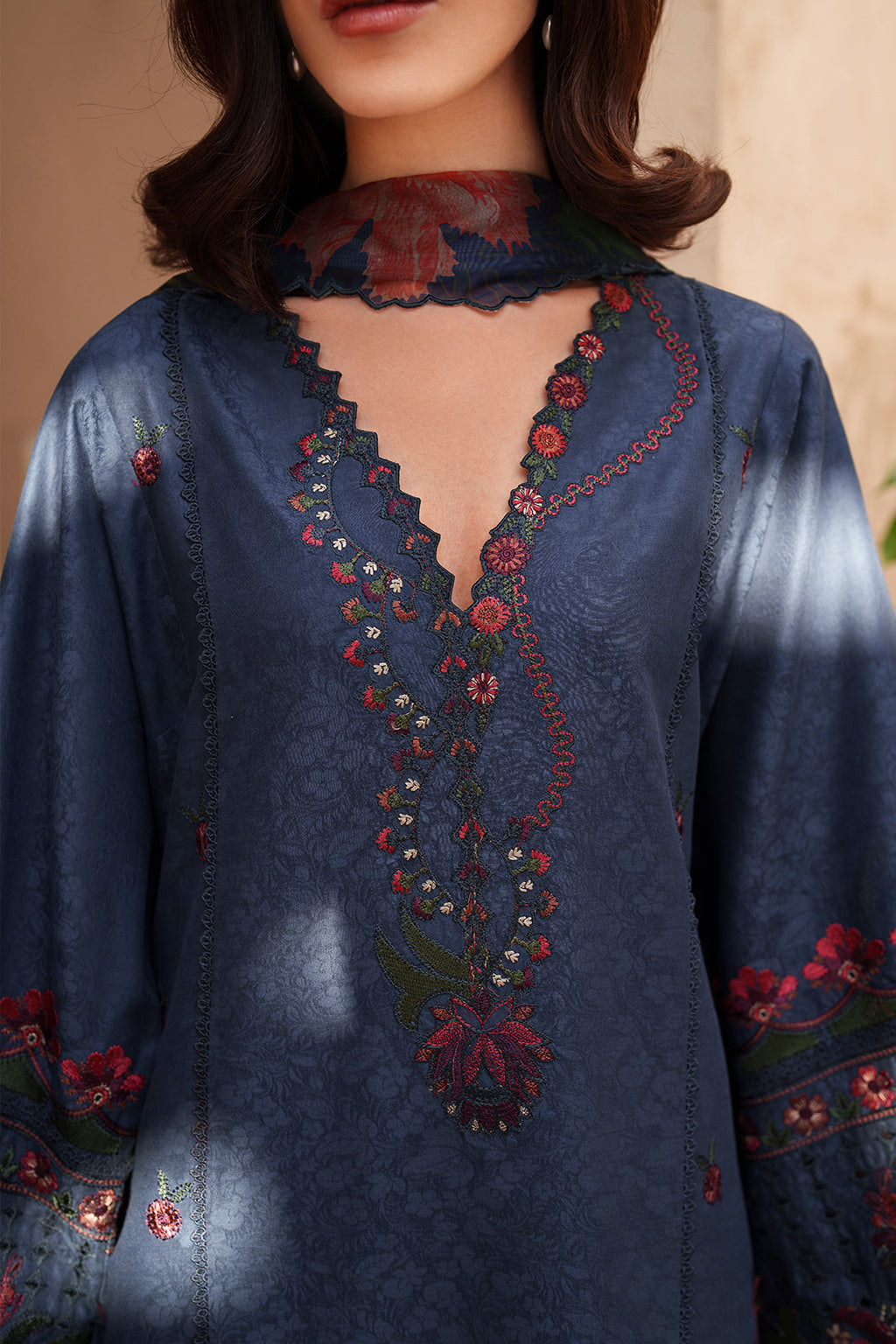 Iznik | Eid Lawn | EL-01 Embroidered Lawn