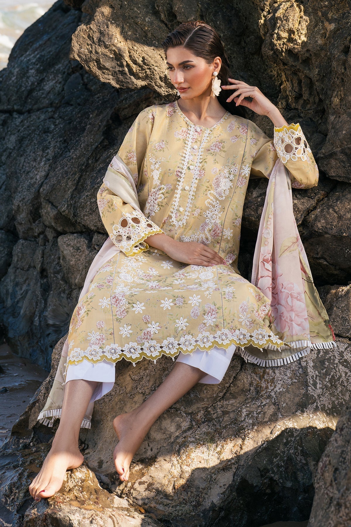 Baroque | Embroidered Lawn | SF-4110
