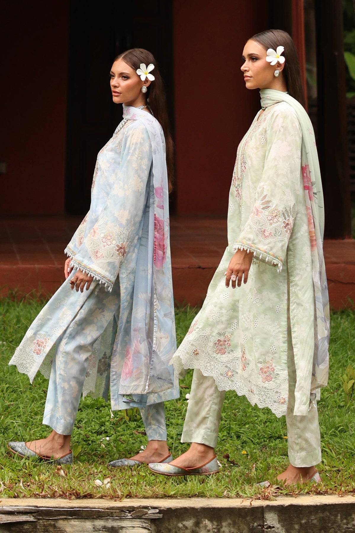 Baroque | Embroidered Lawn | SF-4250