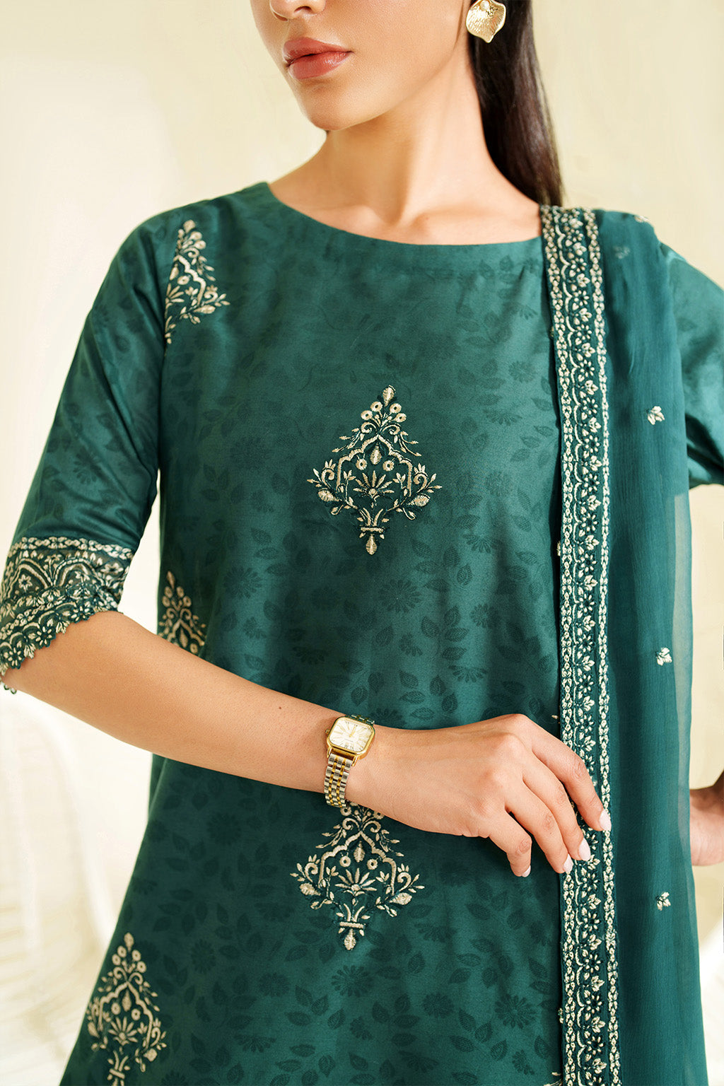 Iznik | lawn 26 | UE-647