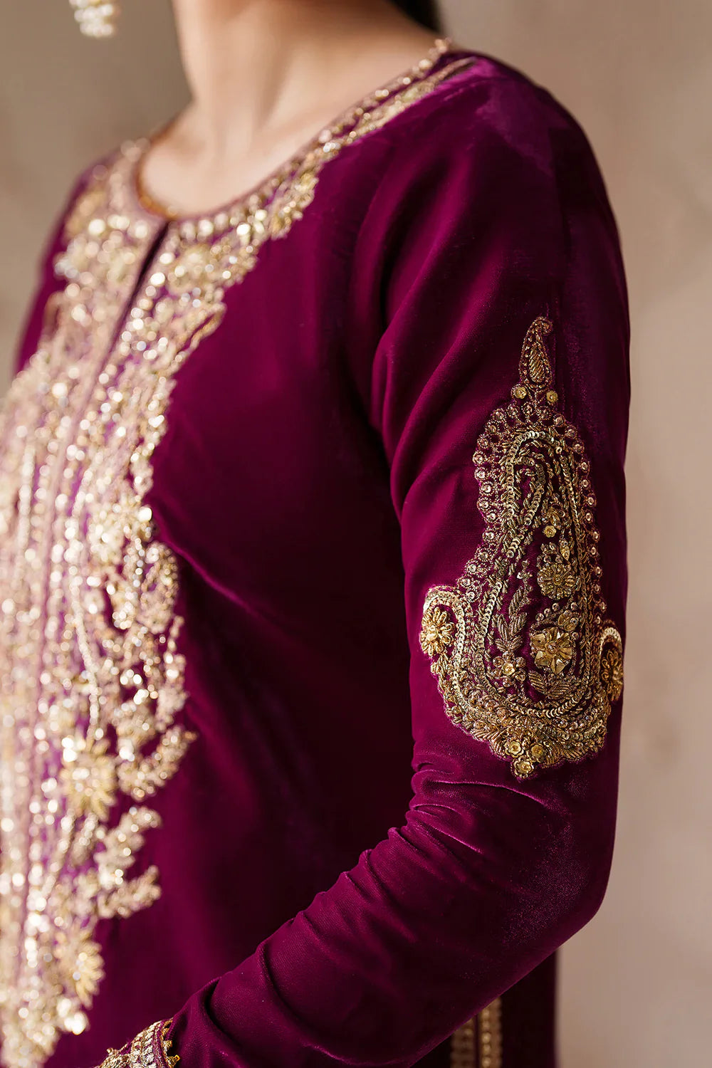 Baroque | EMBROIDERED VELVET |  PR-1205