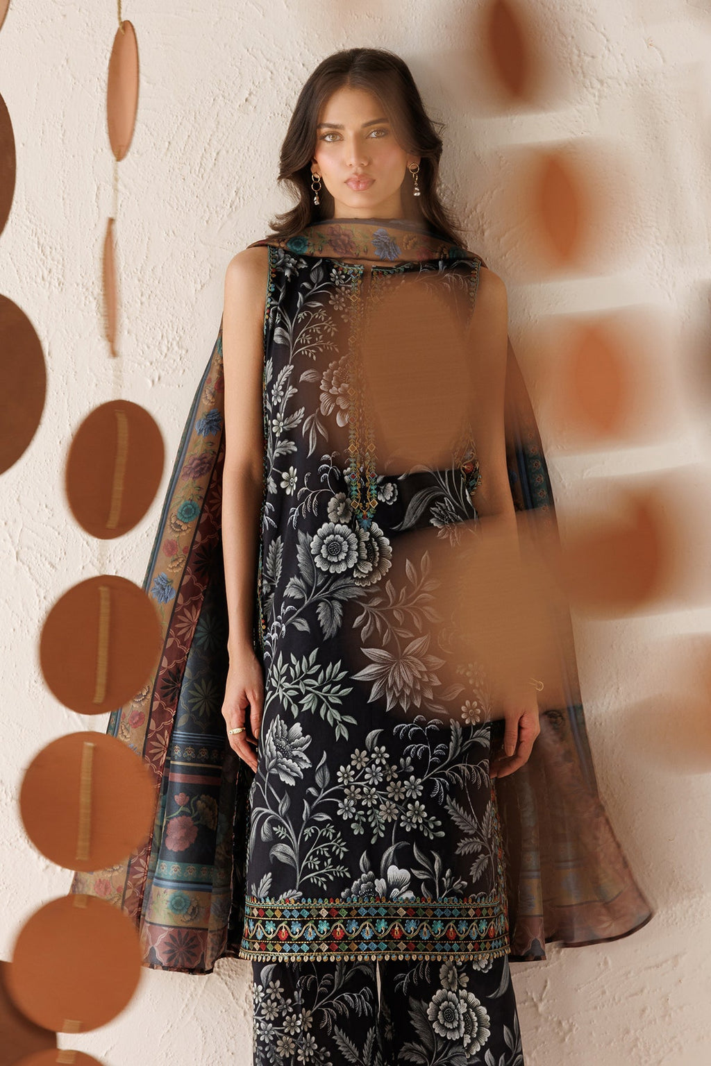 Baroque | Embroidered Lawn | SF-4516