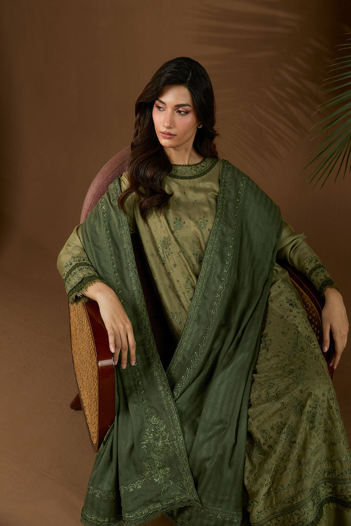 Sobia Nazir | Winter Shawl 25 | Design 2A