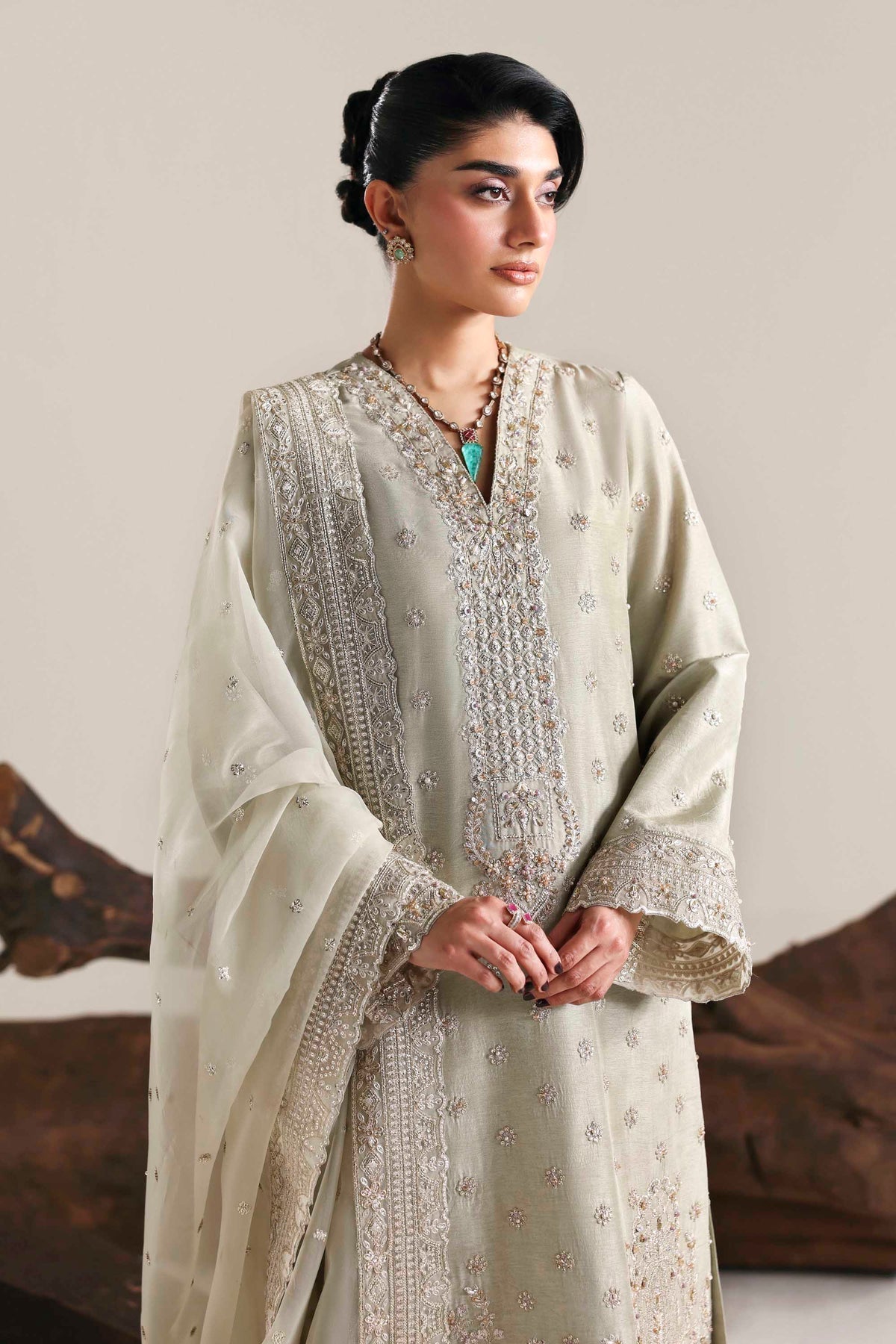 Akbar Aslam | Formal Pret | Aurex