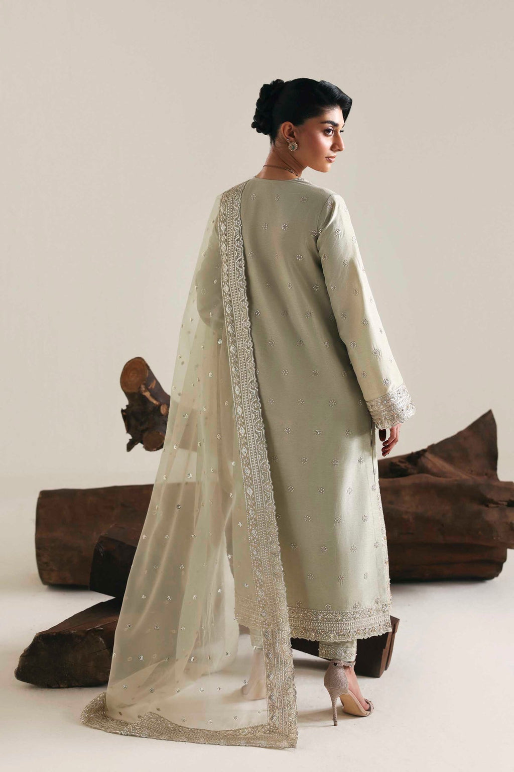 Akbar Aslam | Formal Pret | Aurex