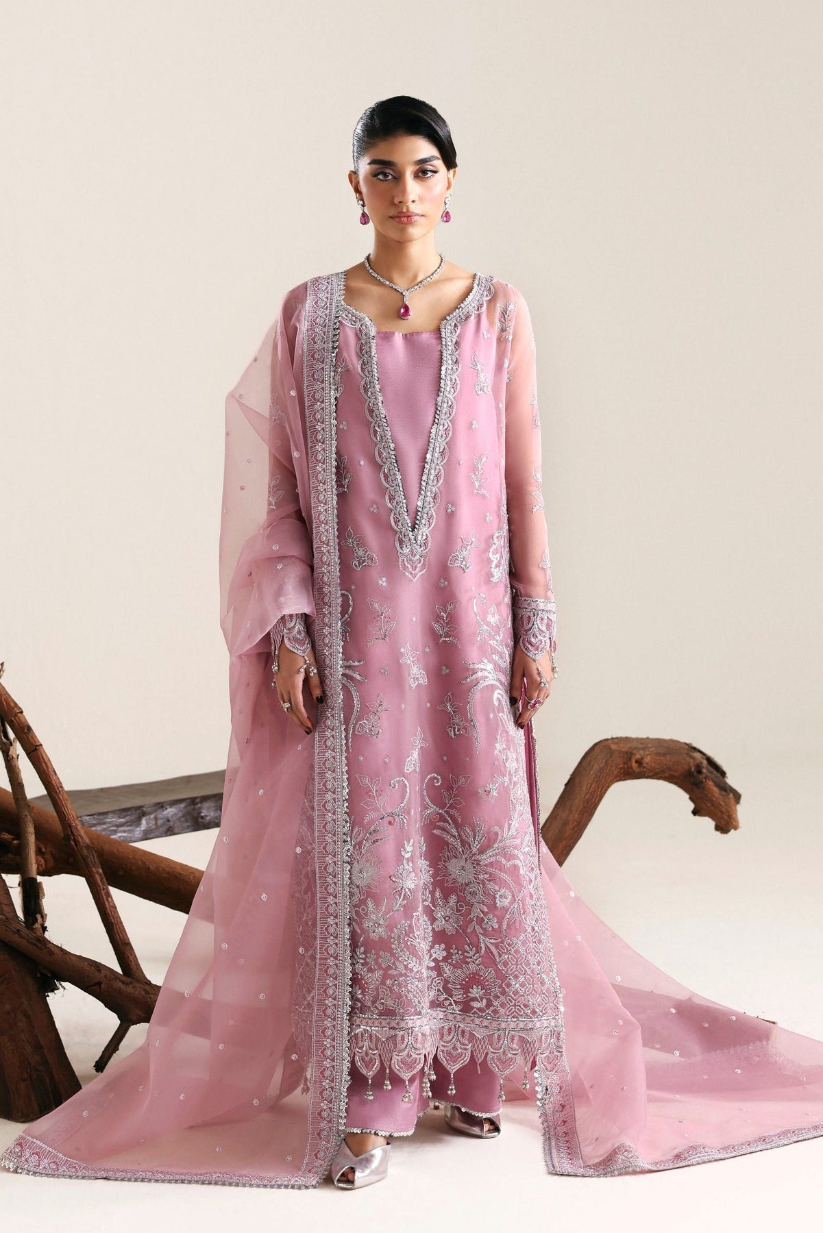 Akbar Aslam | Formal Pret | Vale