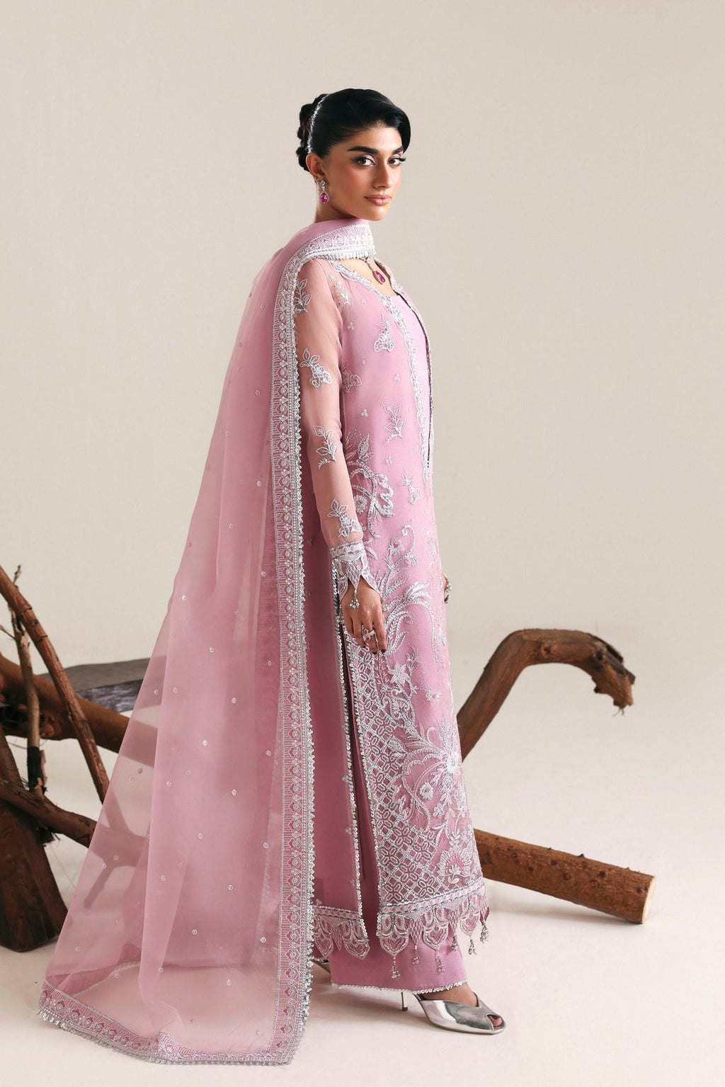 Akbar Aslam | Formal Pret | Vale