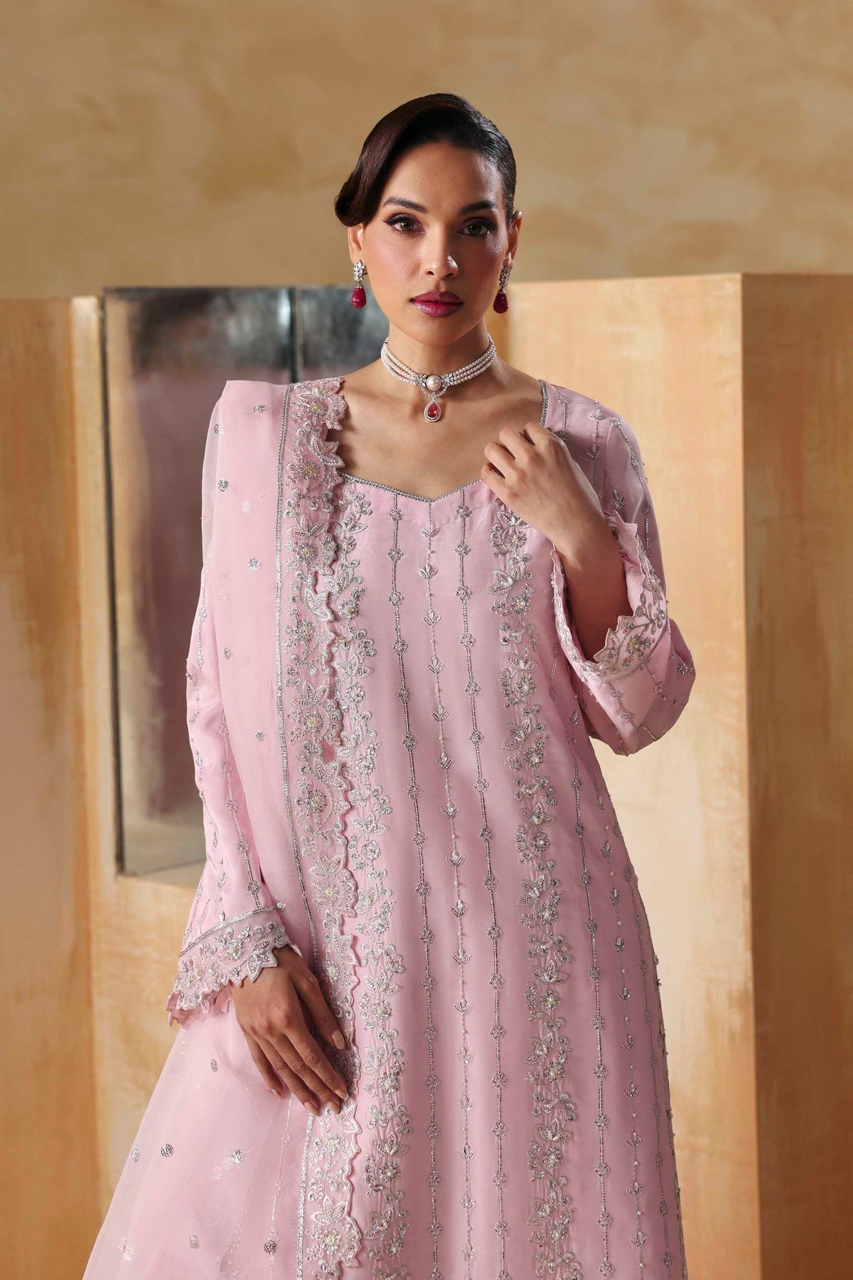 Akbar Aslam | Formal Pret | Sylra