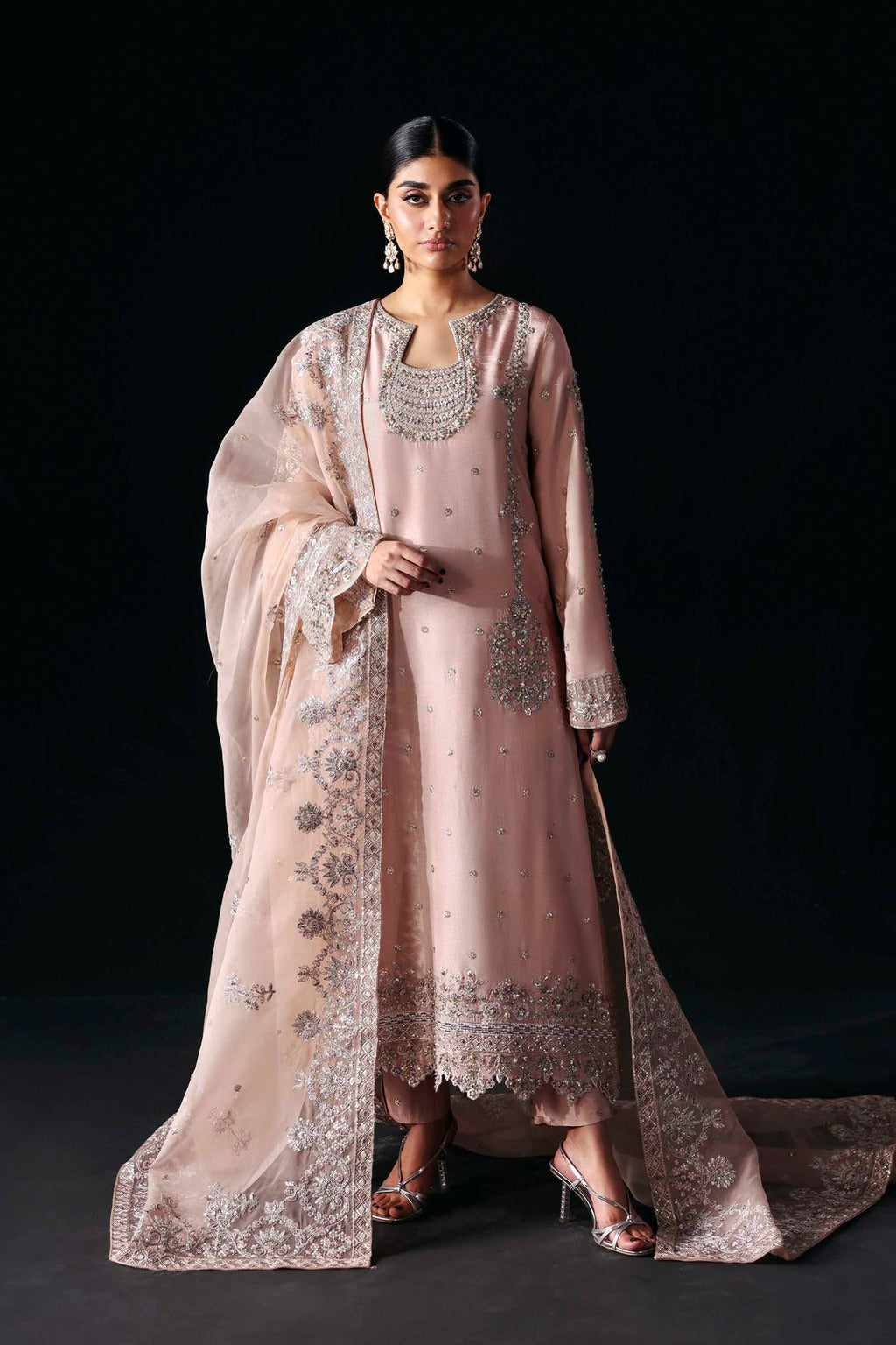 Akbar Aslam | Formal Pret | Avenor