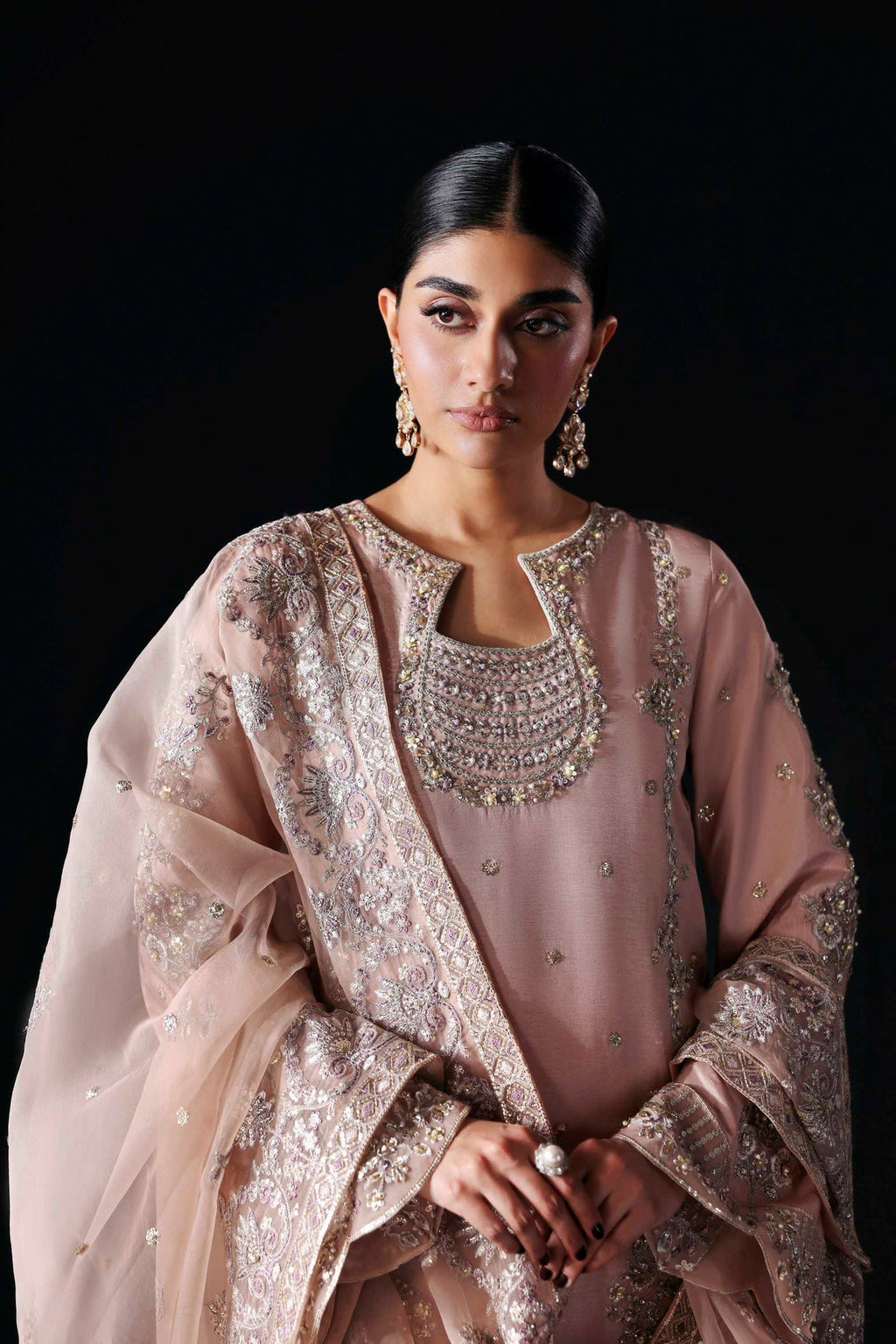Akbar Aslam | Formal Pret | Avenor