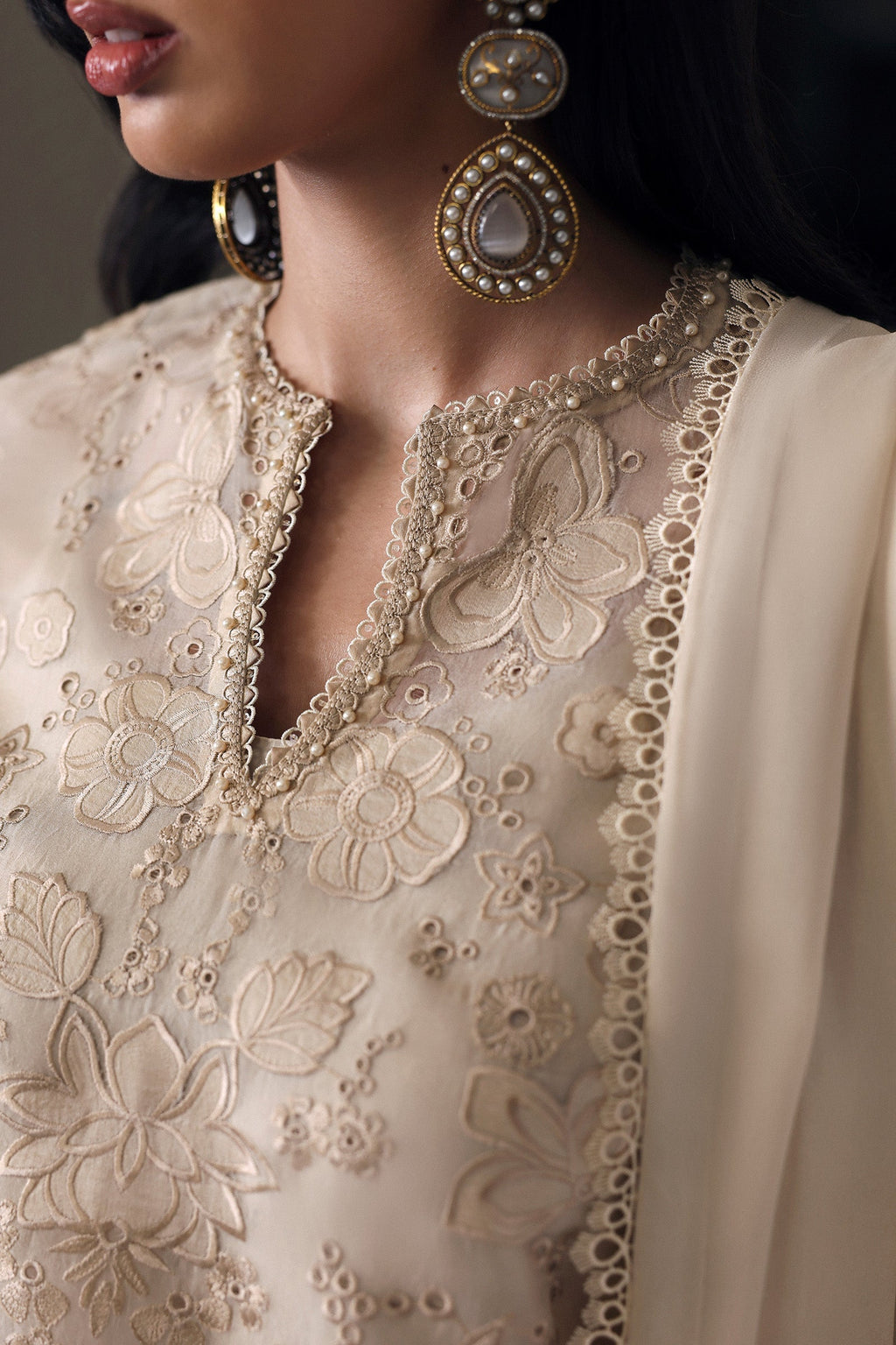 Elan | NOURA | ZEYA (EV-21482)