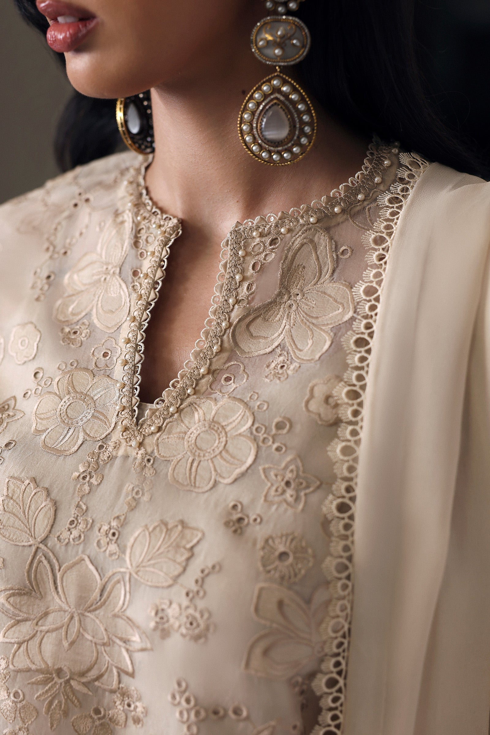 Elan | NOURA | ZEYA (EV-21482)