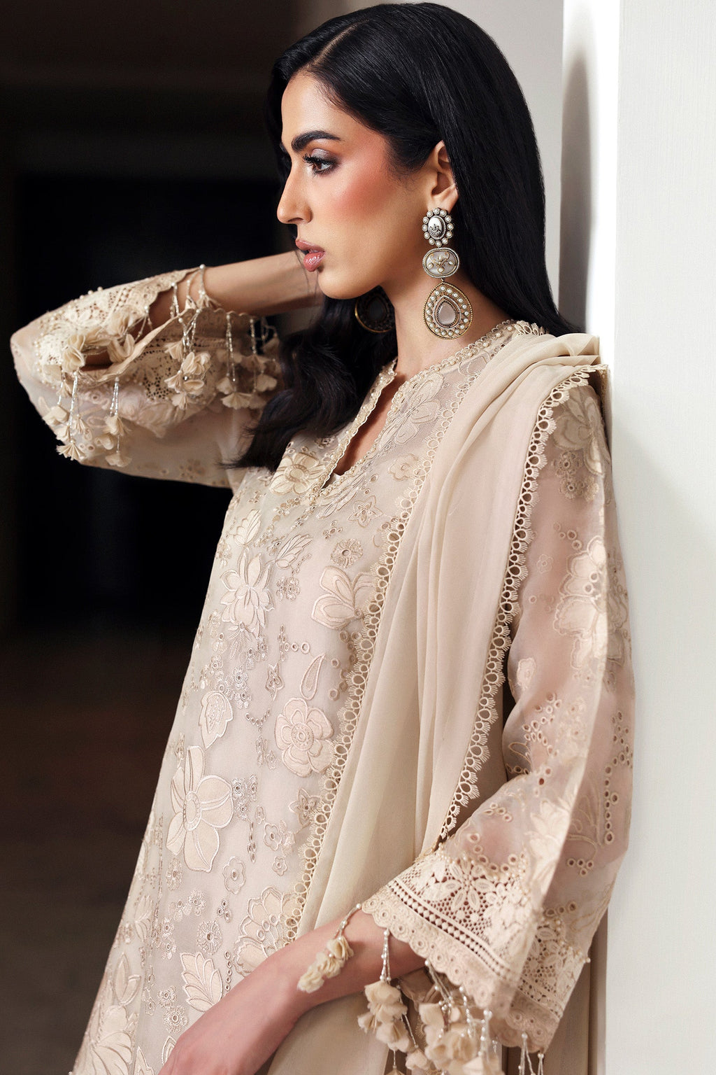 Elan | NOURA | ZEYA (EV-21482)