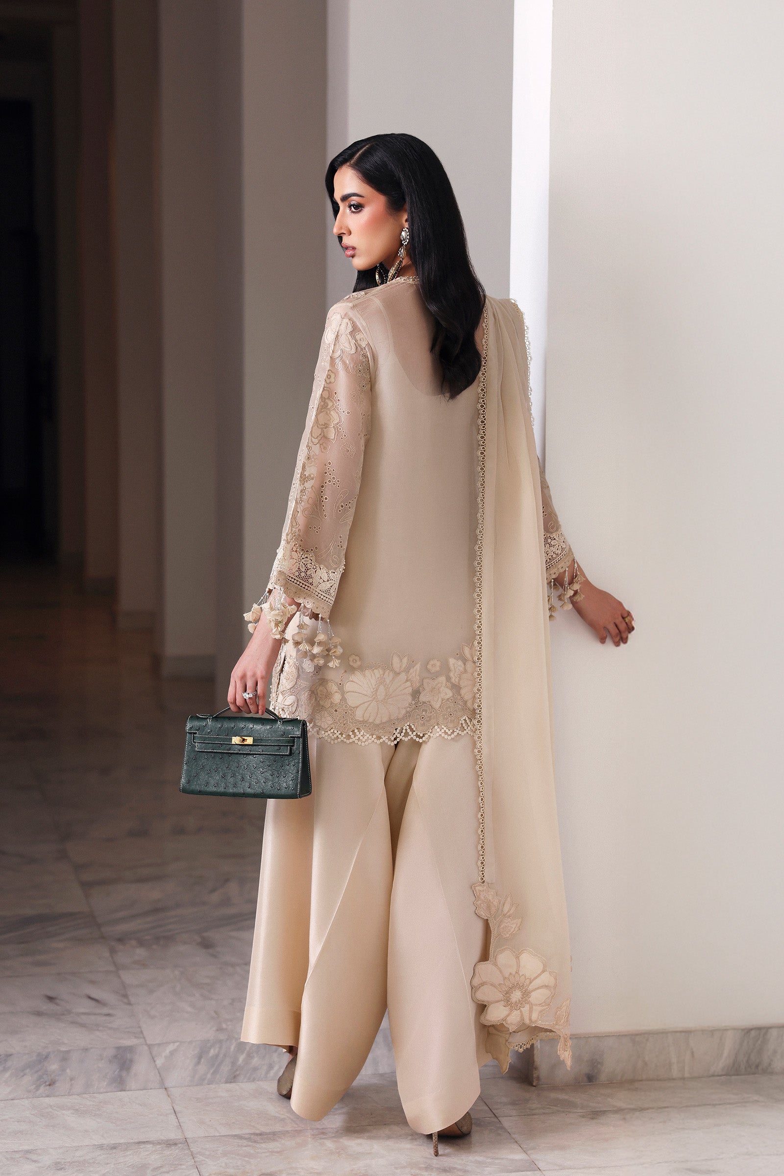 Elan | NOURA | ZEYA (EV-21482)