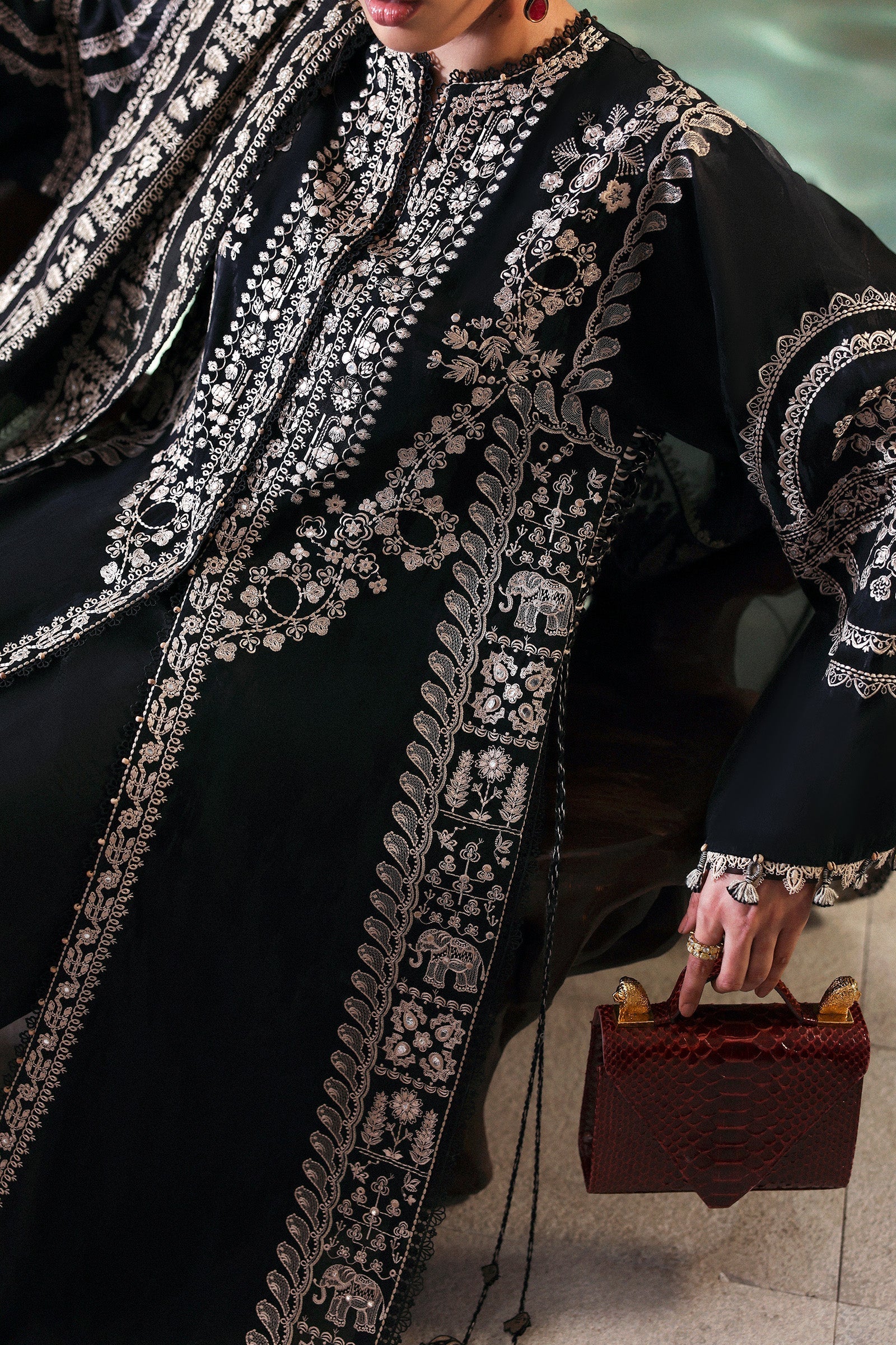 Elan | NOURA | AURAVIE (EV-21516)