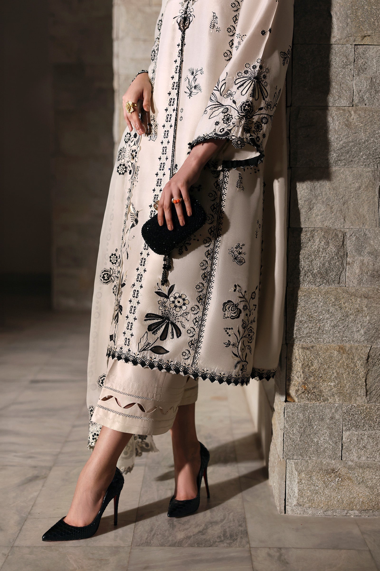 Elan | NOURA | DALIYA (EV-21481)