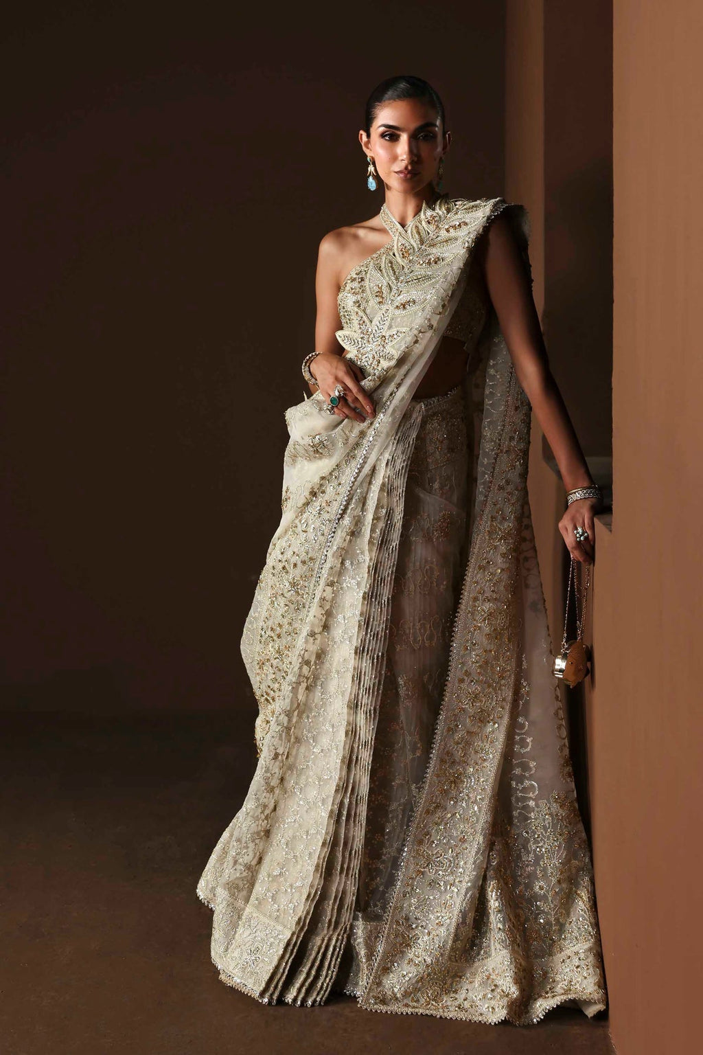 Akbar Aslam | Luxury Formals | Luna