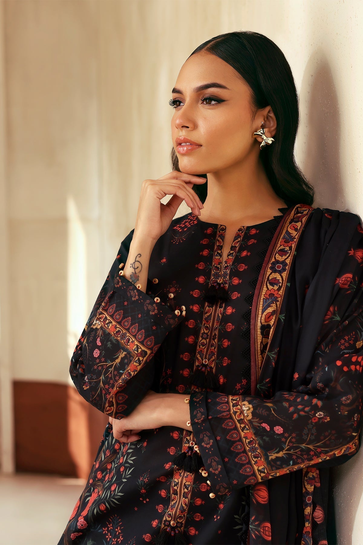 Sahar | Selene 25 | Royal Noir - Riwayat-e-Khas