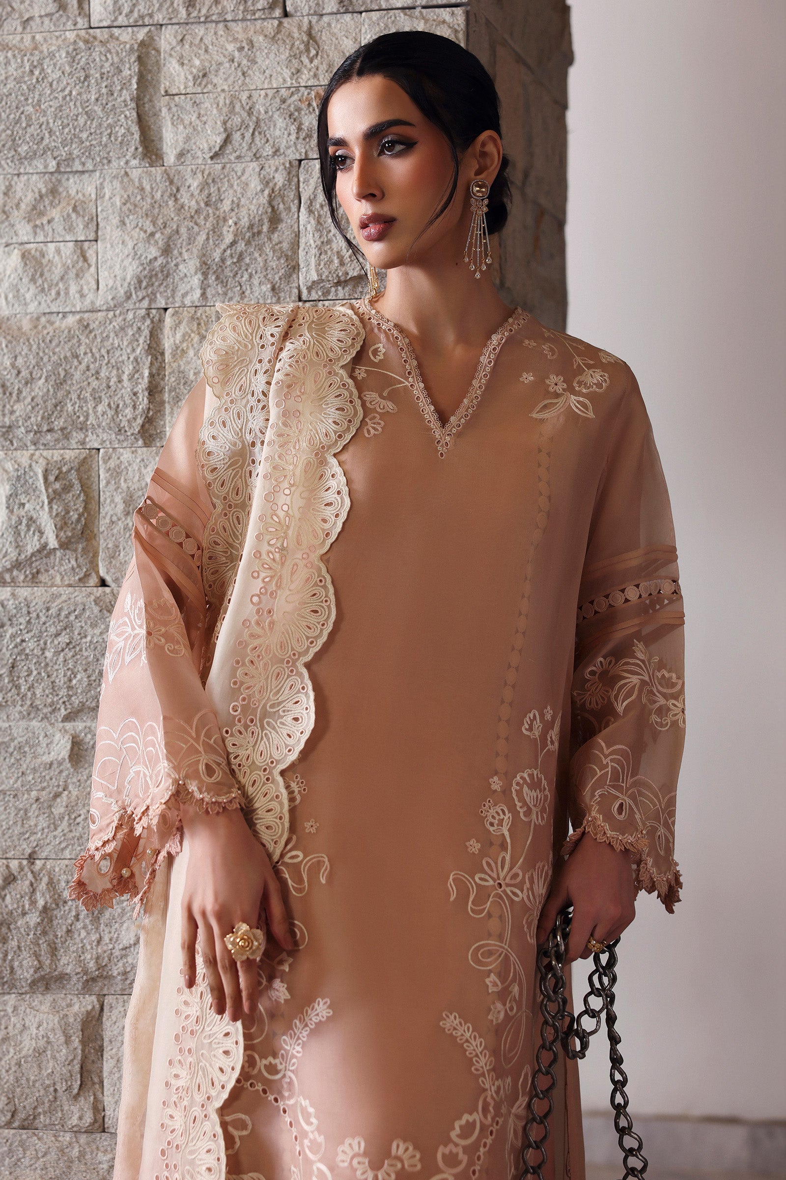 Elan | NOURA | AVAIA (EV-21476)