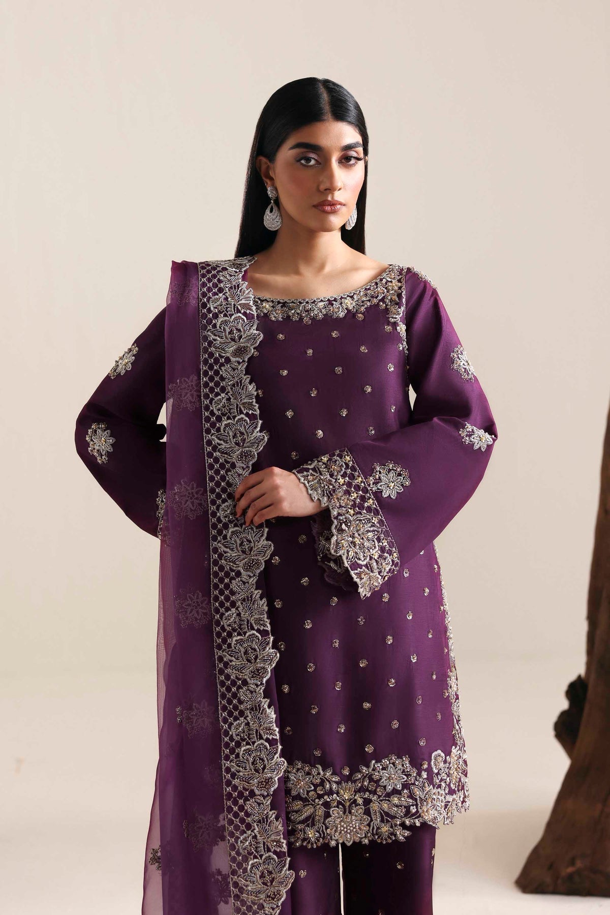 Akbar Aslam | Formal Pret | Nivelle
