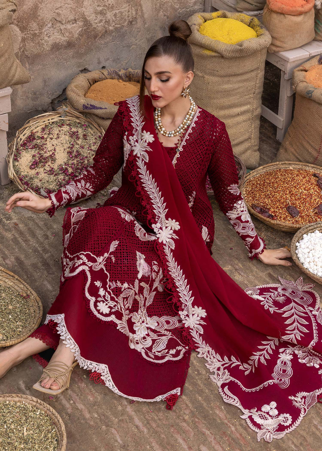 Crimson | Tasawar 25 | ONE TRUE LOVE - D6A