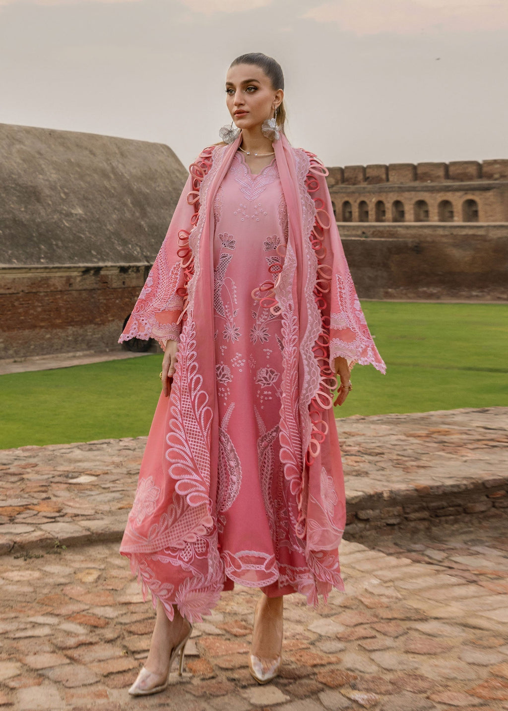 Crimson | Tasawar 25 | ALL THINGS OMBRE - D1B