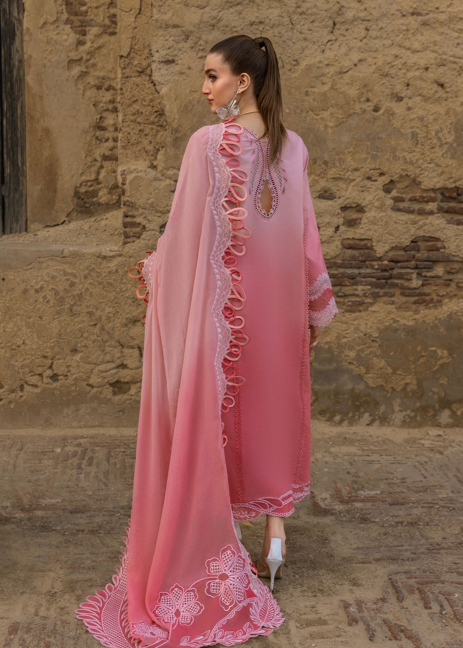Crimson | Tasawar 25 | ALL THINGS OMBRE - D1B