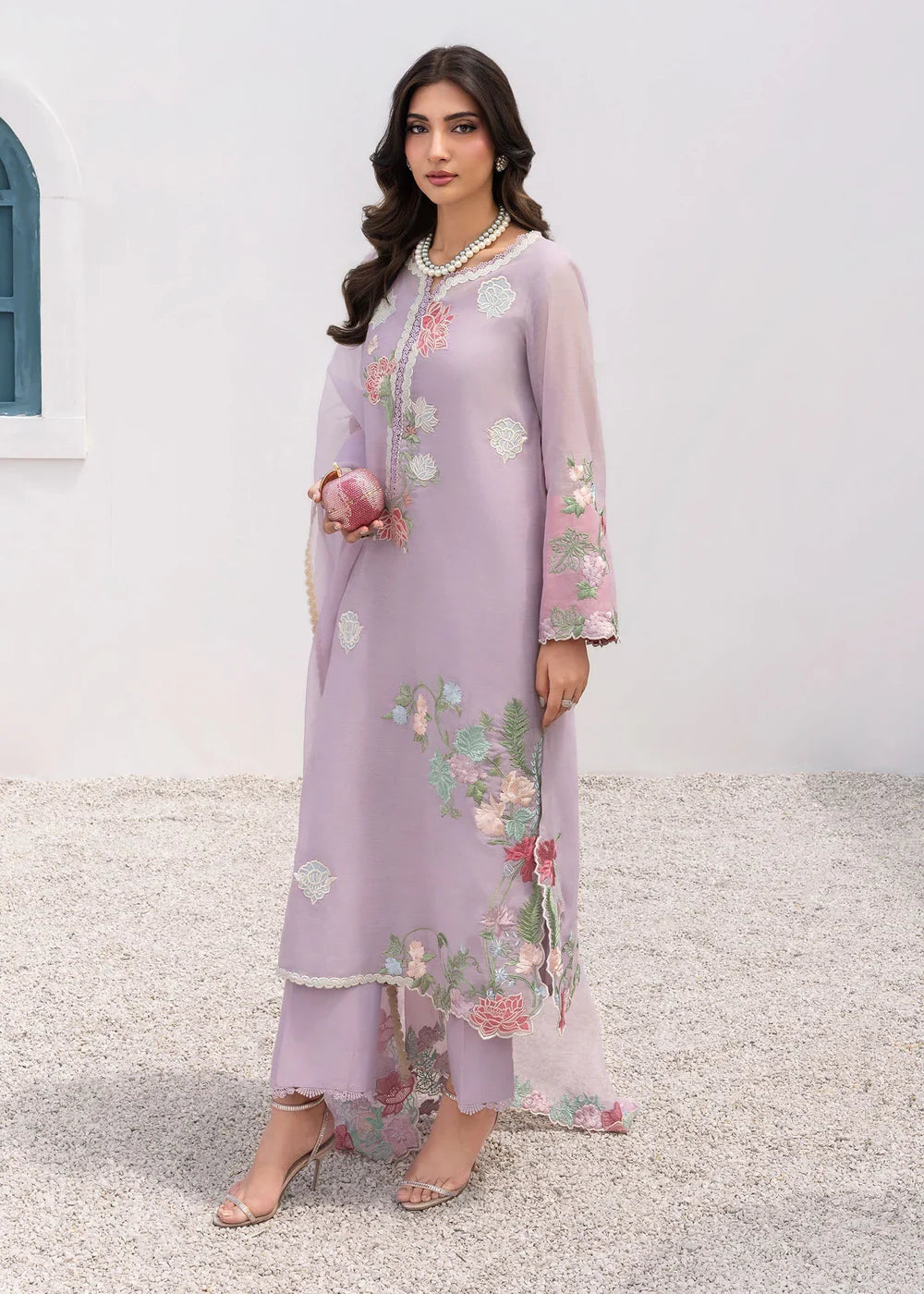 Saira Shakira | Rosea Casual Pret 25 | Irisé