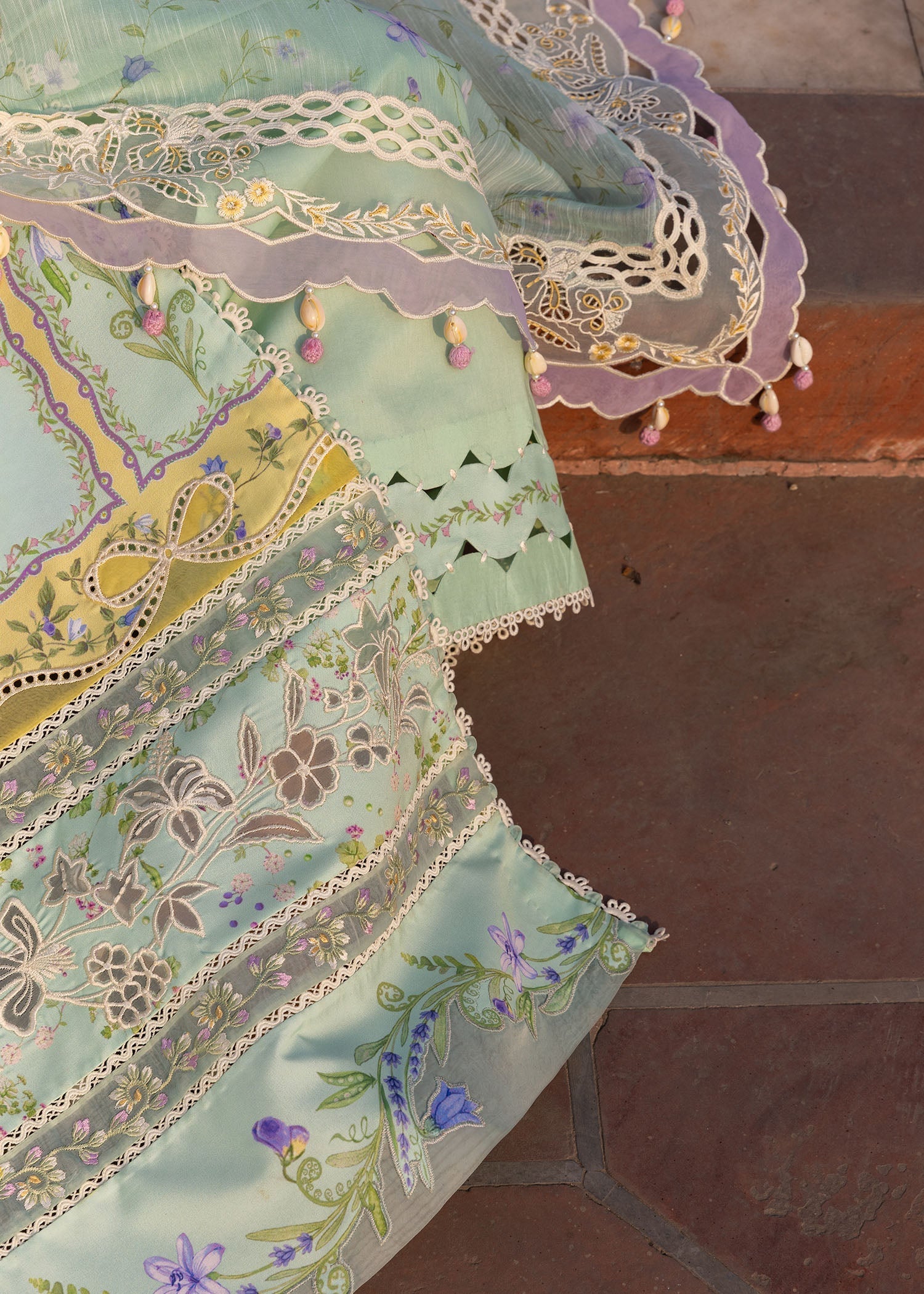 Crimson | Flow By Crimson Lawn'26 | SUN-KISSED LETTER-D9B