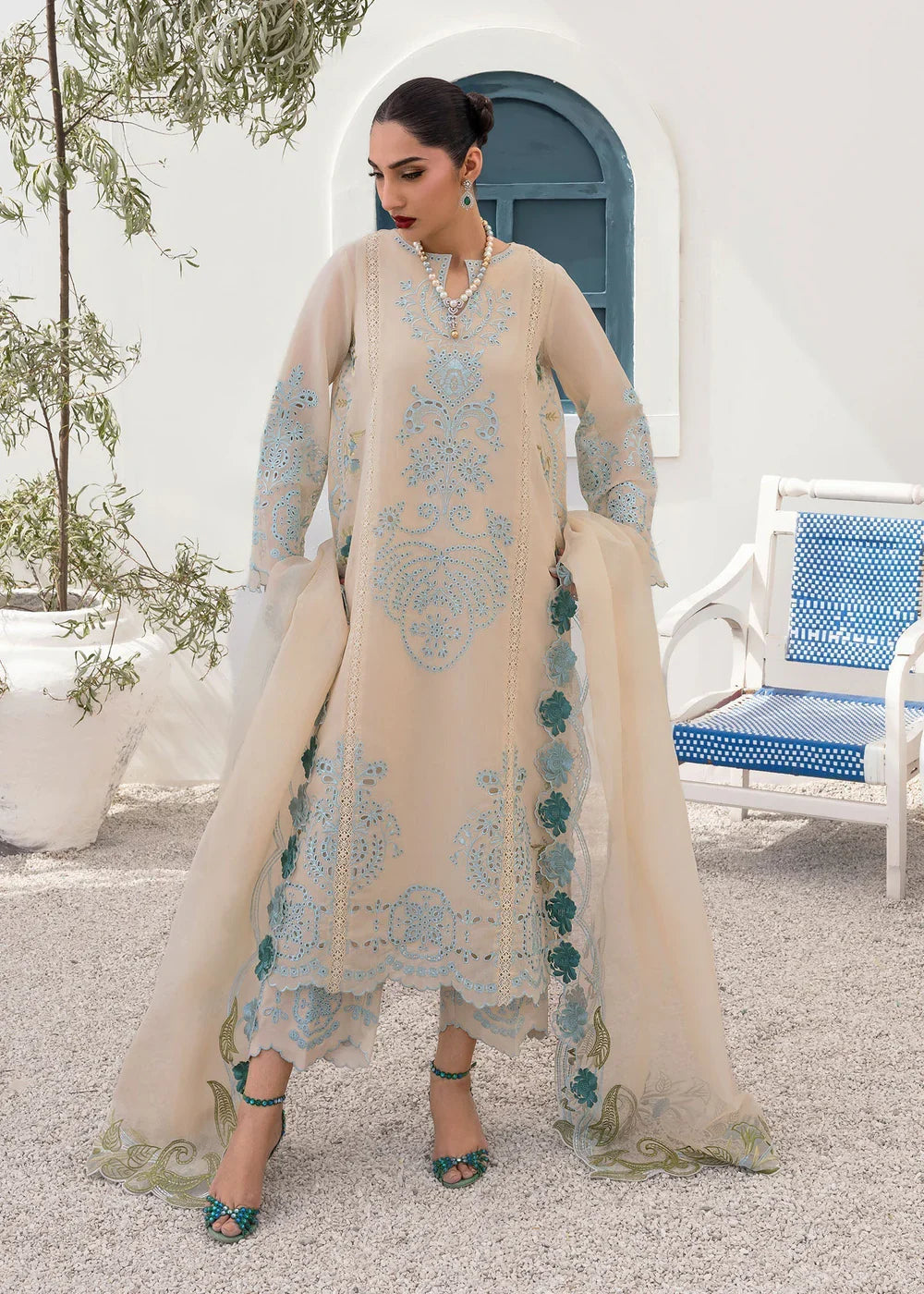 Saira Shakira | Rosea Casual Pret 25 | Serra