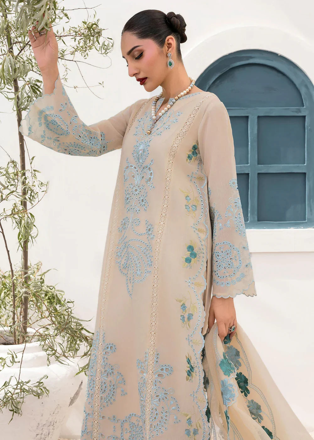 Saira Shakira | Rosea Casual Pret 25 | Serra