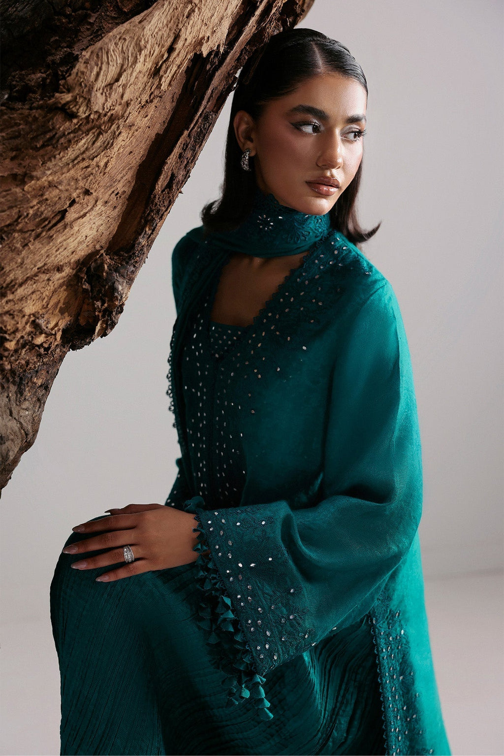Afrozeh | Slate Ready to Wear | Valentena
