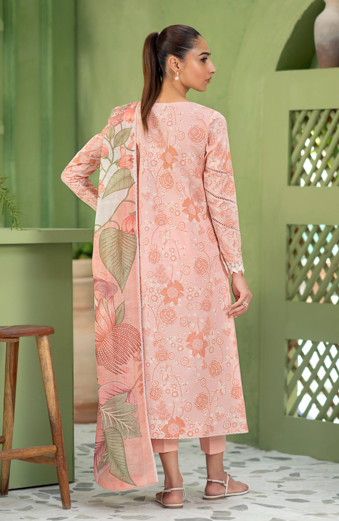 Seran | Artisan Lawn 25 | PECHE - Riwayat-e-Khas