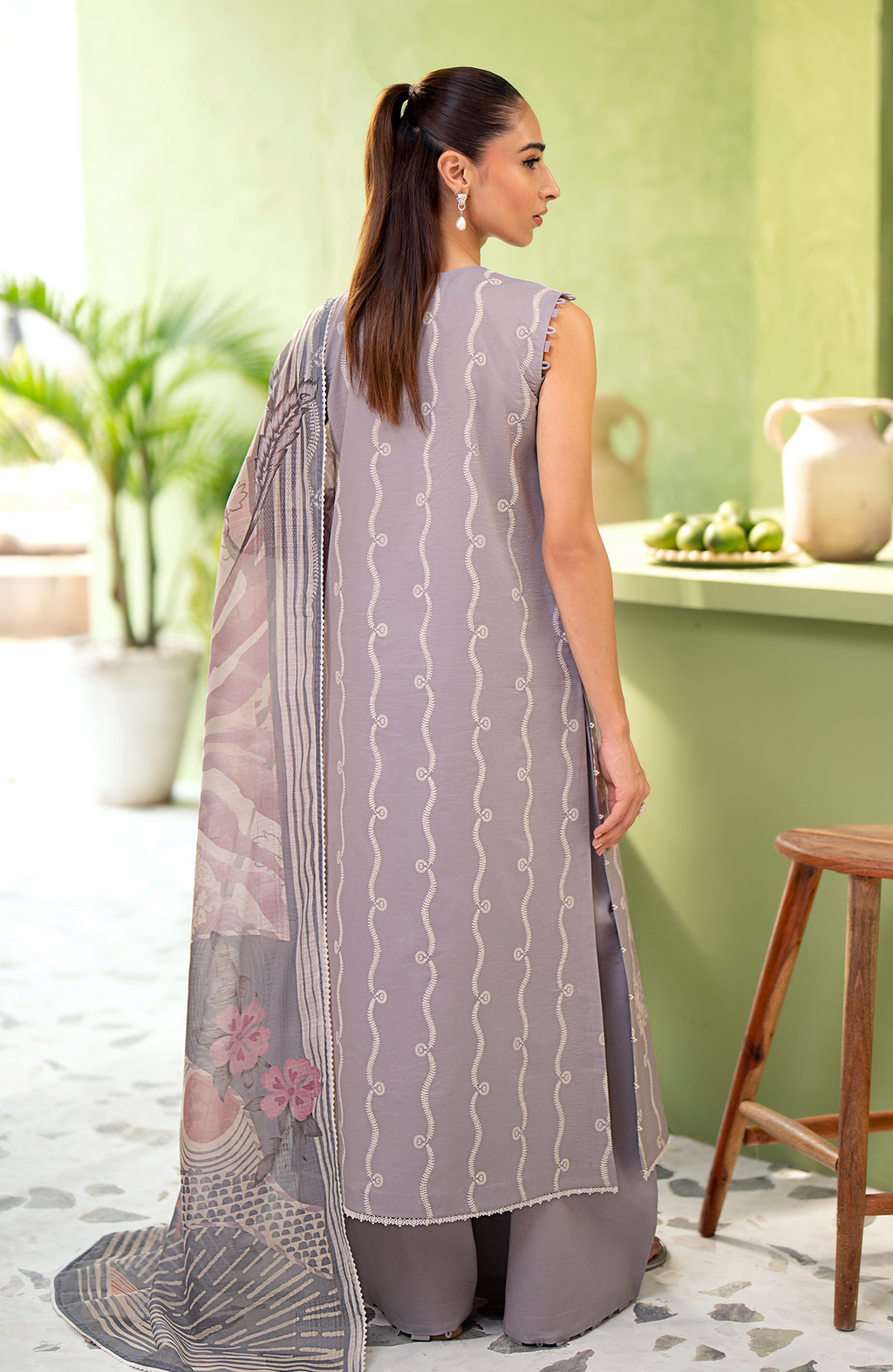 Seran | Artisan Lawn 25 | GRIS - Riwayat-e-Khas