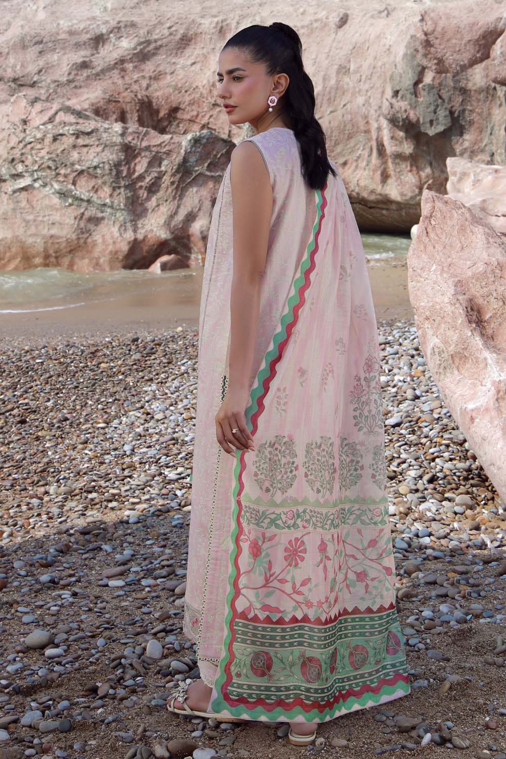 Seran | Afsanah Lawn 25 | INSA - Riwayat-e-Khas