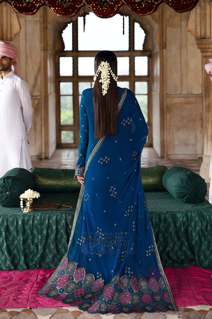 Emaan Adeel | Romansiyyah Luxury Formals | ZARQ