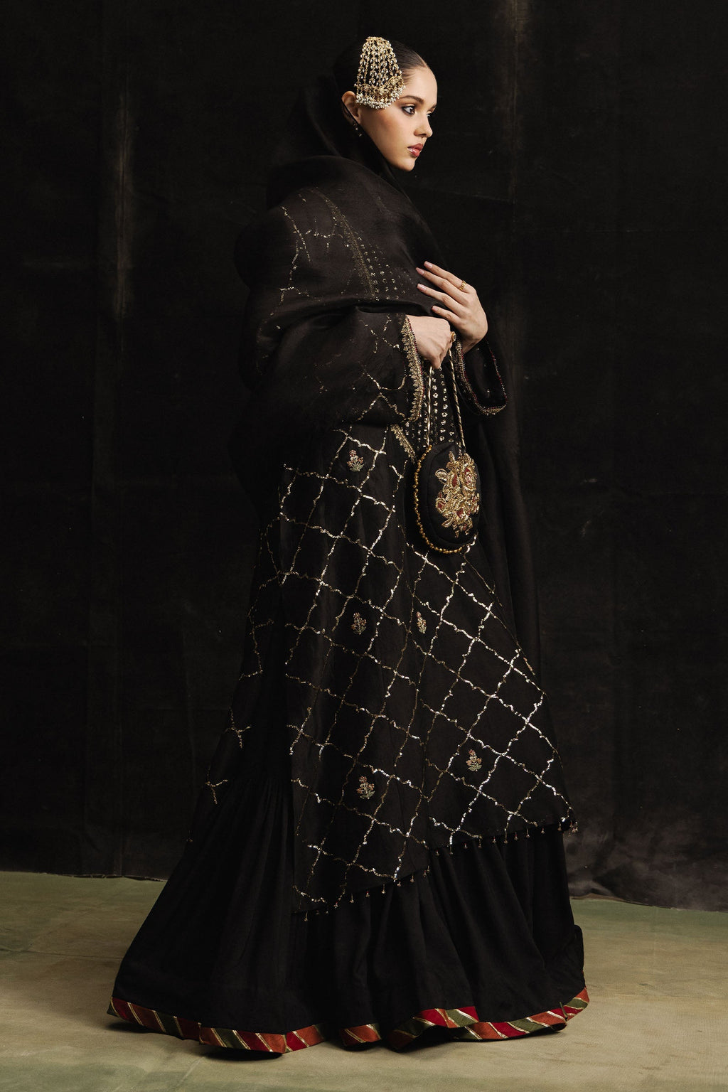 Zara Shahjahan | Studio Portraits | Kubra